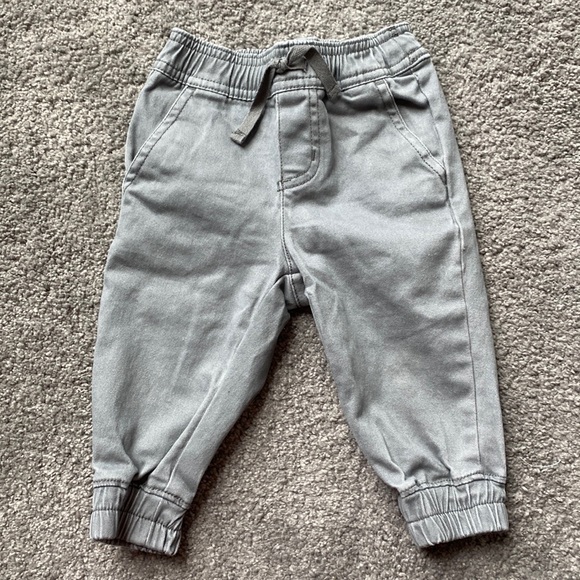 Baby boys Janie and Jack grey pants with elastic waist and pant cuffs - Picture 1 of 5